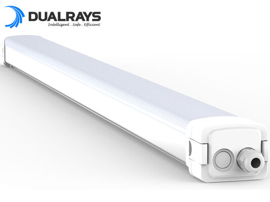 LED-vochtdichte lamp met DIP-schakelbare stroom en CCT voor flexibele verlichtingsregeling in parkeergarages en omgevingen