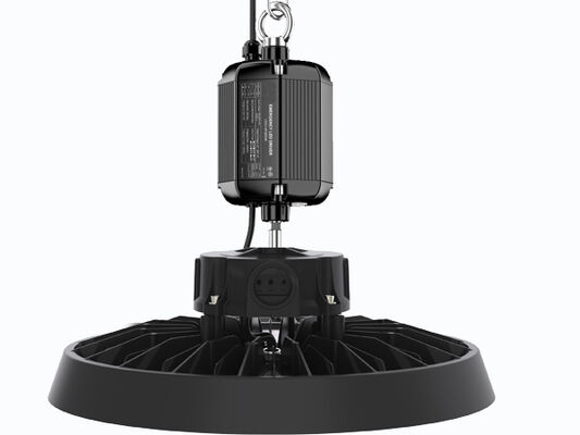 Europese magazijn HB5 highbay verlichtingsoplossing met meerdere stralingshoeken, 3 CCT-opties en compatibiliteit met slimme sensoren voor verlichting